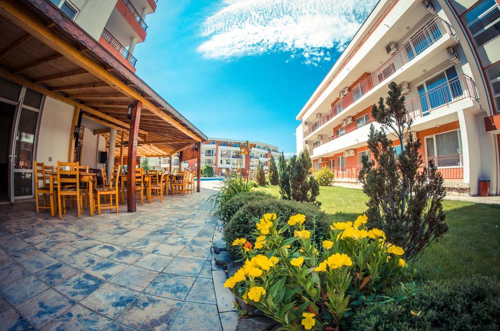 Privillege Fort Noks Beach Apartments Elenite Exteriör bild