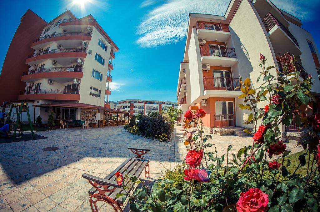 Privillege Fort Noks Beach Apartments Elenite Exteriör bild