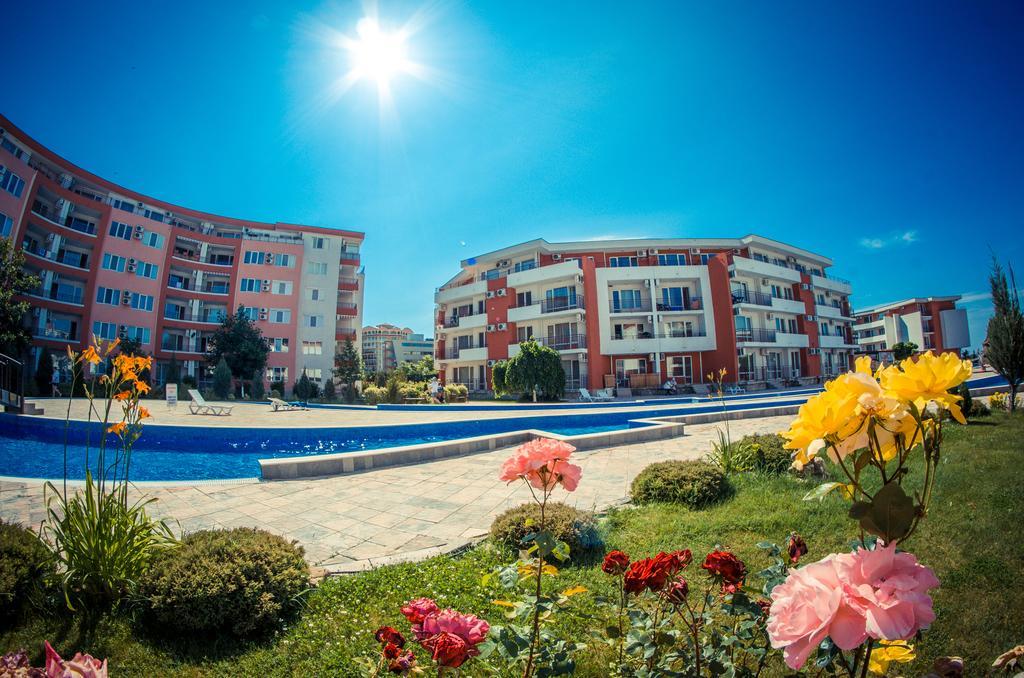 Privillege Fort Noks Beach Apartments Elenite Exteriör bild