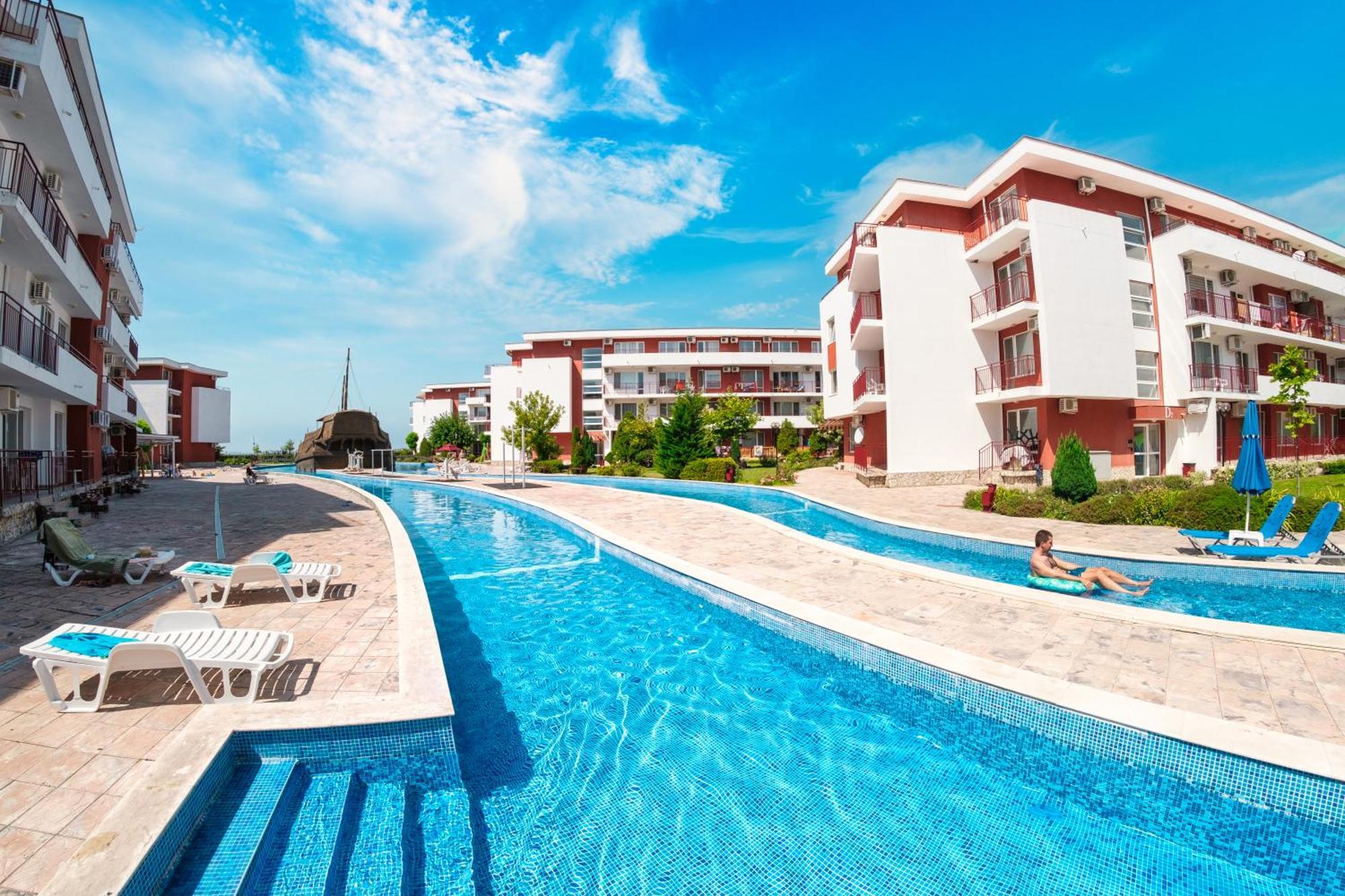 Privillege Fort Noks Beach Apartments Elenite Exteriör bild