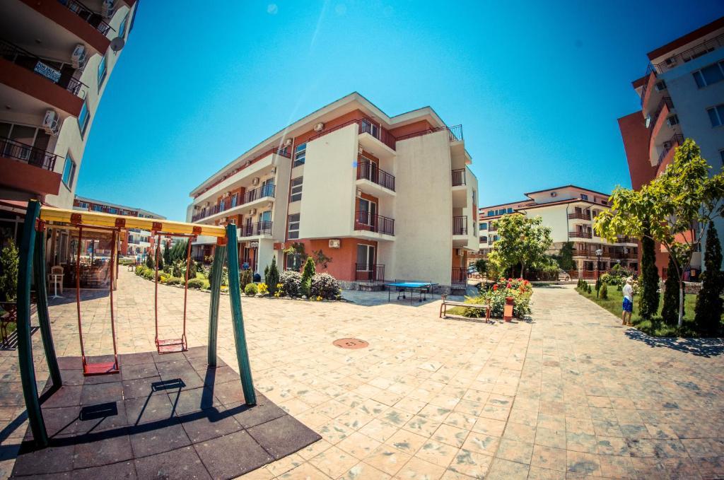 Privillege Fort Noks Beach Apartments Elenite Exteriör bild