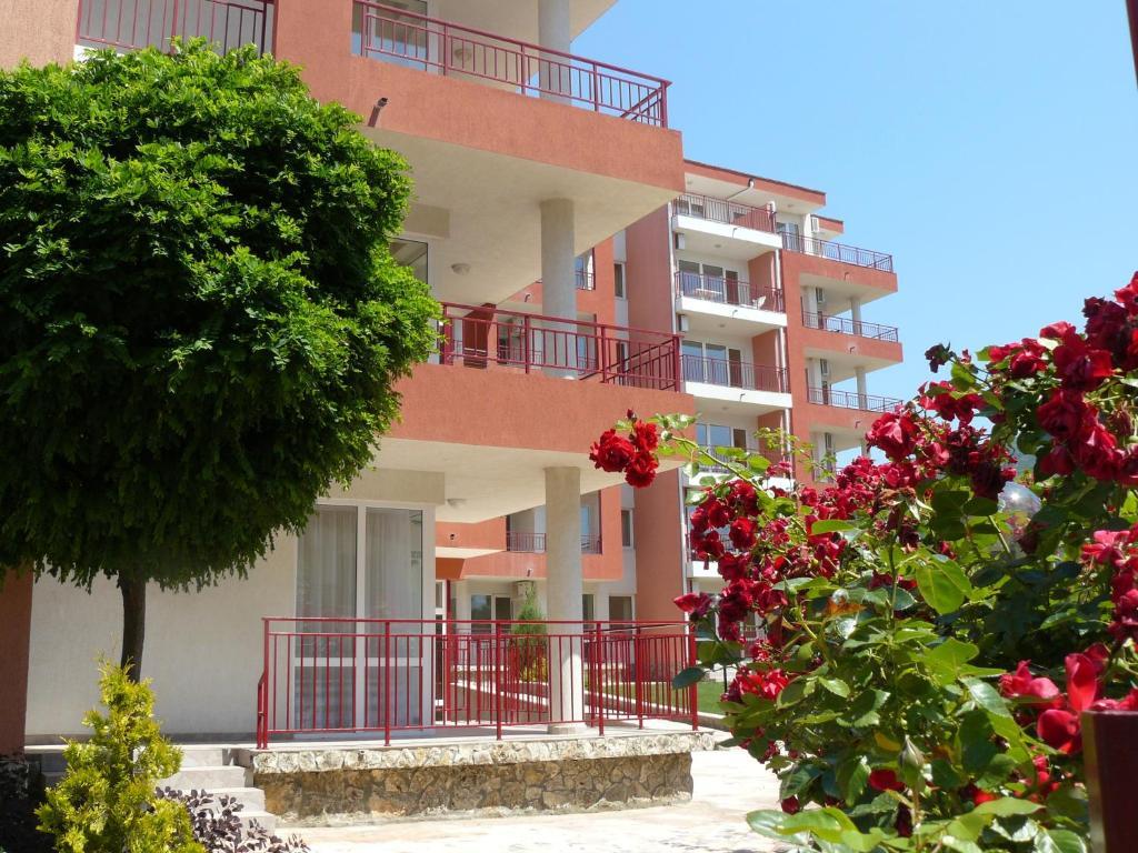 Privillege Fort Noks Beach Apartments Elenite Exteriör bild