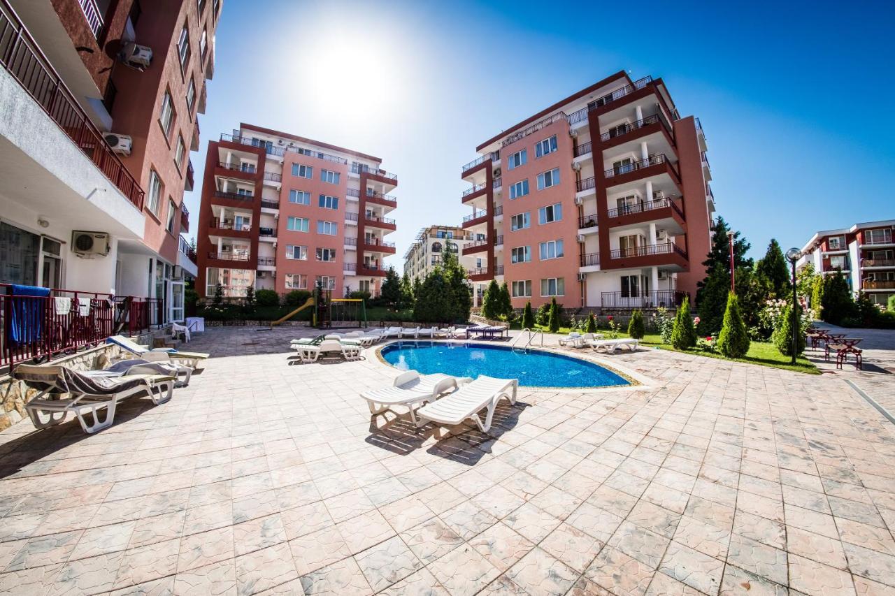 Privillege Fort Noks Beach Apartments Elenite Exteriör bild