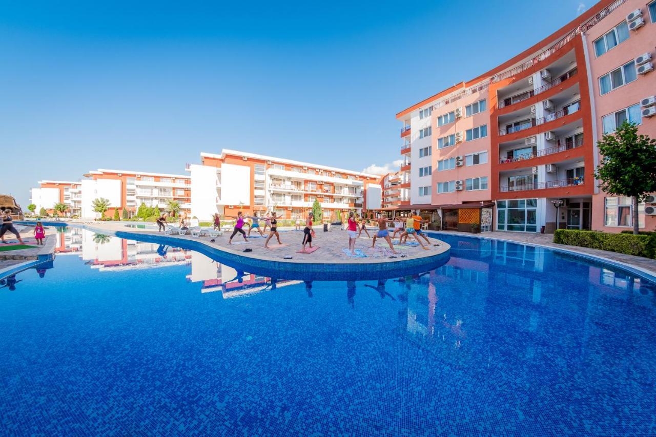 Privillege Fort Noks Beach Apartments Elenite Exteriör bild
