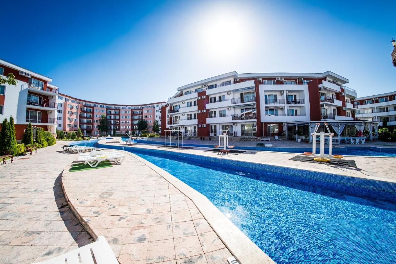 Privillege Fort Noks Beach Apartments Elenite Exteriör bild